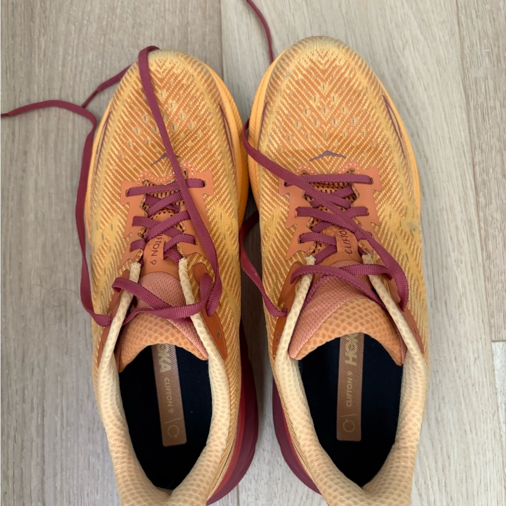 Hoka Clifton 9 women’s size 12